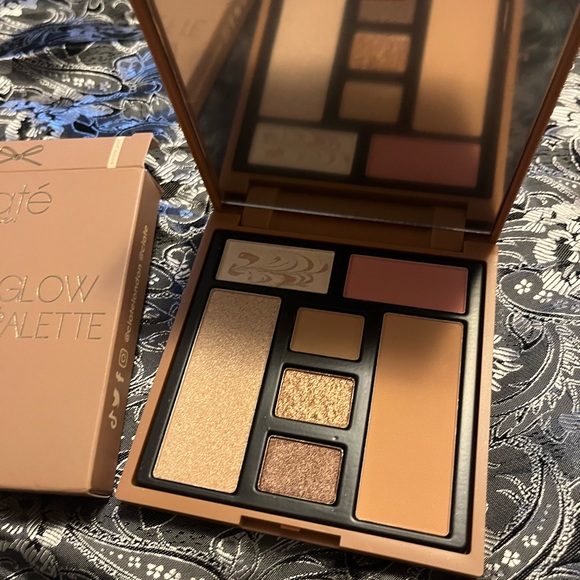 Brazilian Glow Eye & Face Palette
Eye and Face palette NWT - Picture 3 of 3